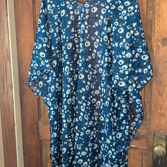 Cato Blue and White Swim Coverup with Floral Pattern - Picture 5 of 8